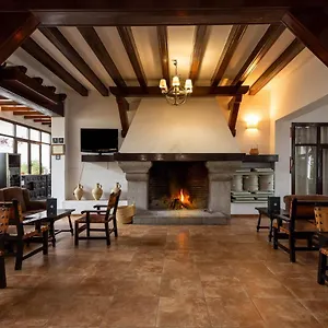 2* Hotel Tugasa Truchas